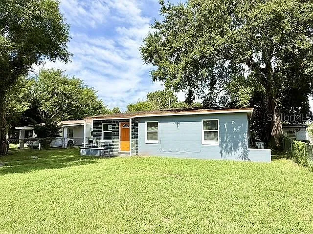 3 bed, 841.0 bath, 840 sqft, $1,750 — Photo 3