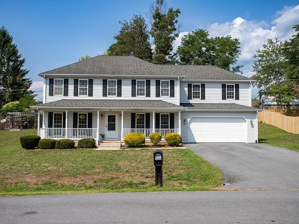 96 Laurel Wood Dr