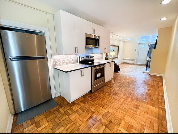3rd image of 413 E 85th St APT 1W