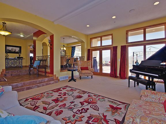Living room to Dining Room