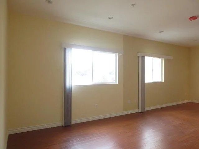 14826 Vanowen St #102 — Photo 16