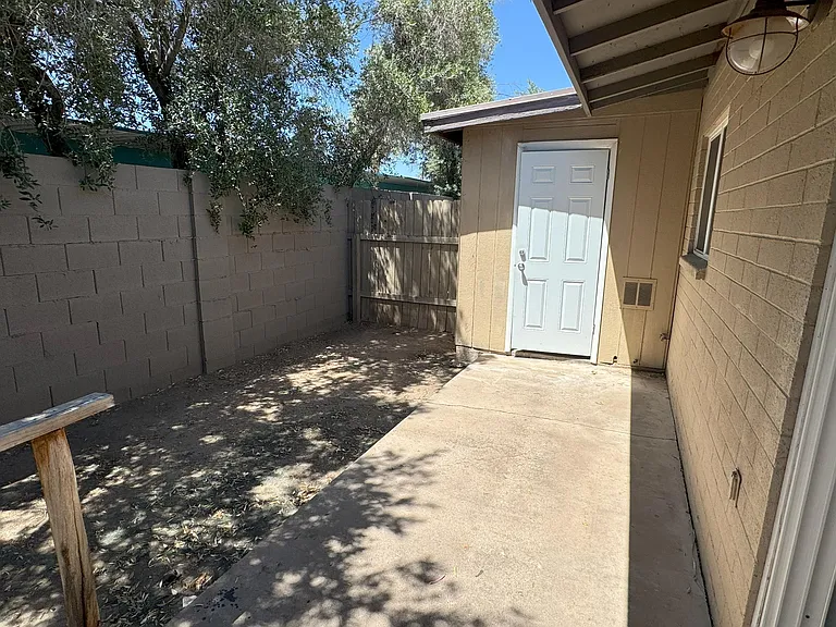 1736 E Virginia Ave #1 — Photo 15