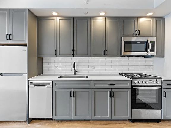 5th image of 251 W 117th St APT 5I