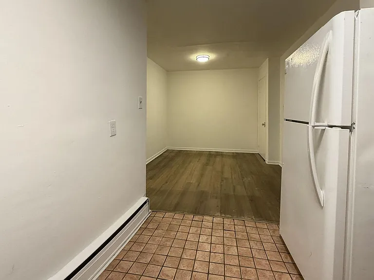 7339 Claridge Street — Photo 15