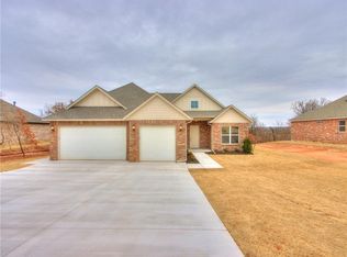 8910 Tall Oaks Dr, Guthrie, OK 73044