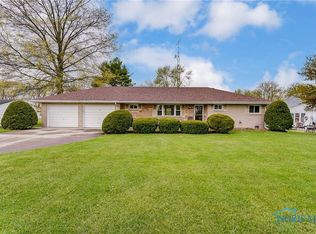 204 Browning Rd, Swanton, OH 43558