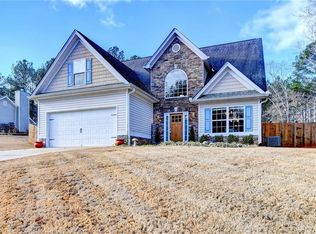 2329 Robin Dr, Loganville, GA 30052