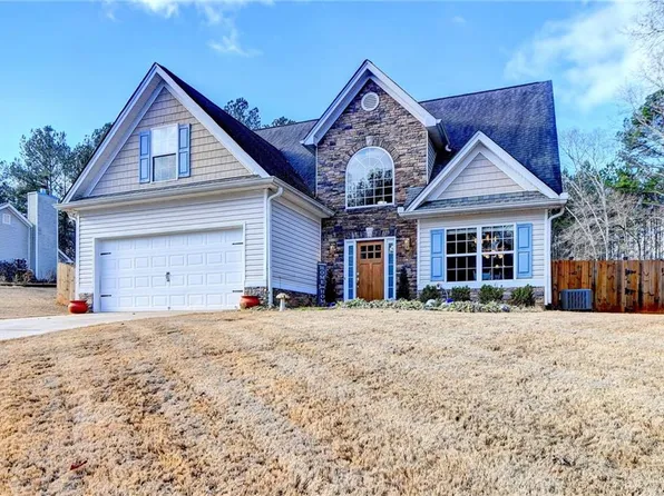 2329 Robin Dr, Loganville, GA 30052