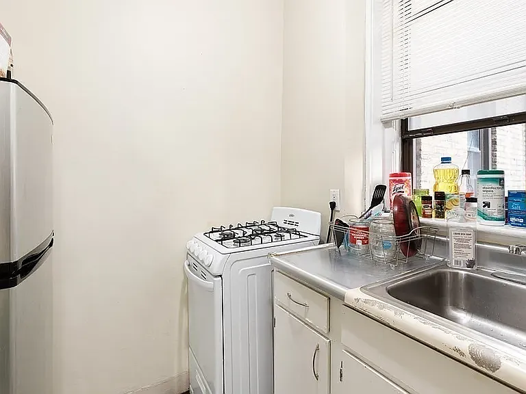 15 Park Dr #7 — Photo 1