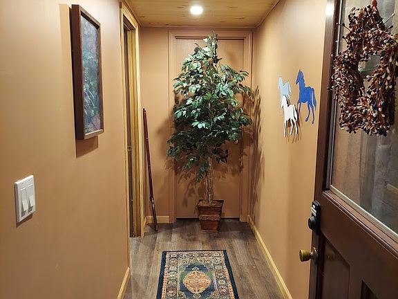 5th image of 4587 Westhampton Dr #B