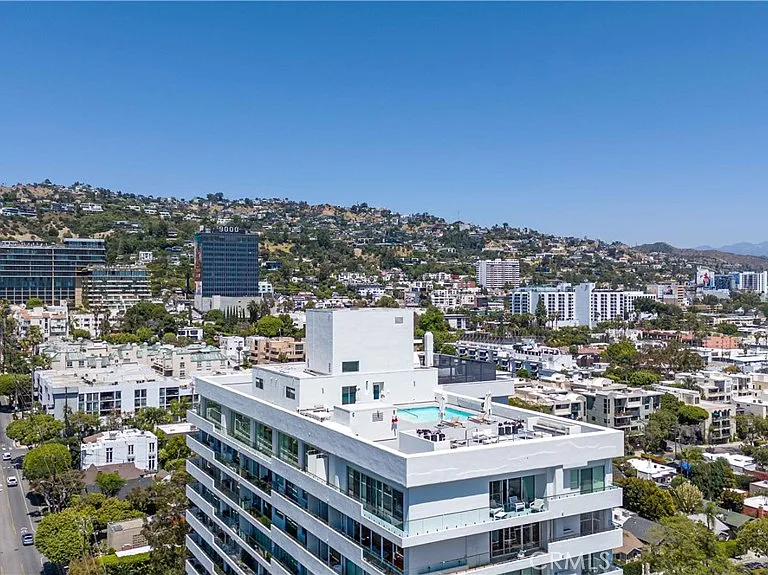 838 N Doheny Dr #505 — Photo 38