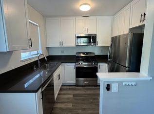 11510 Riverside Dr., North Hollywood, CA 91602