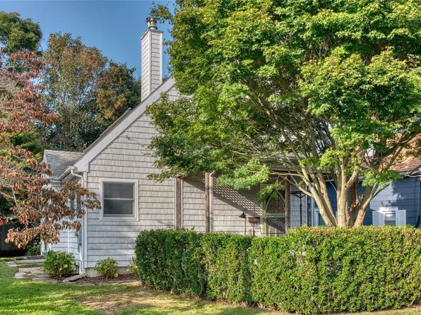 702 (455) Flint Street, Greenport, NY 11944