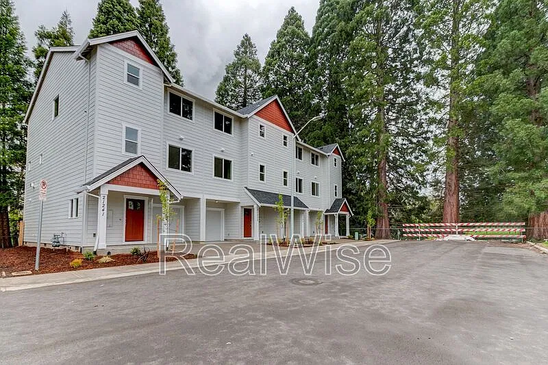 21303 SW Ortiz Ln