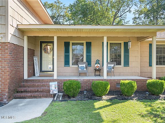 4th image of 2711 Brookhaven Drive