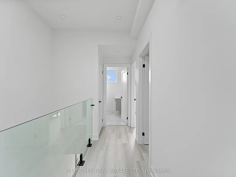 589 Oakwood Ave #2 — Photo 21