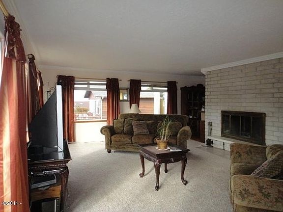 4th image of 5665 El Mar Ave