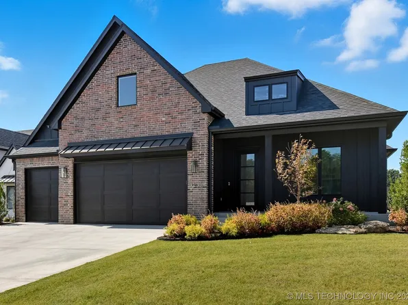 11212 S Fir Ave W, Jenks, OK 74037