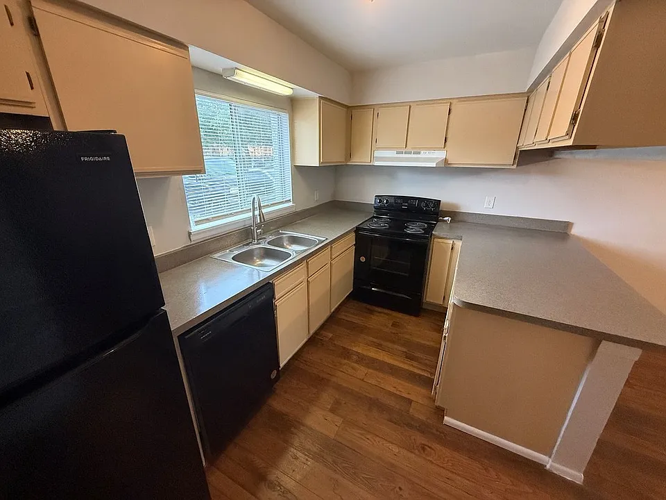 4419 S Semoran Blvd #7
