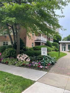 1 Wooleys Lane #2B, Great Neck, NY, 11023