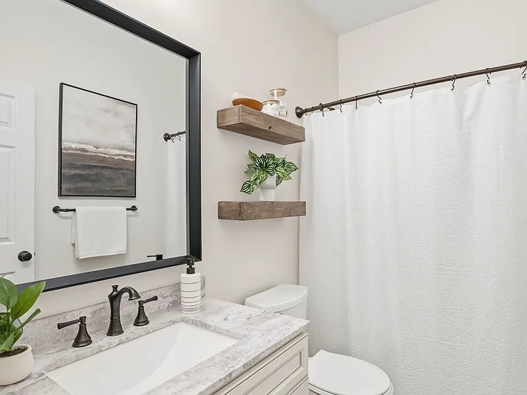 3456 Harbor Crossing Dr — Photo 1