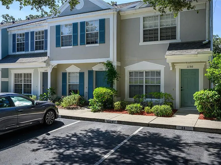 1150 Vineland Pl — Photo 2