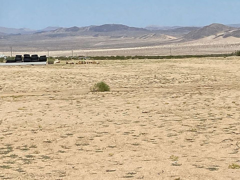 2nd image of Maloof Ln