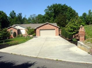 632 Emerald Ave, Kodak, TN 37764