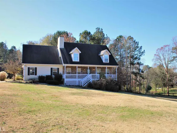 1910 Parker Dr, Statham, GA 30666