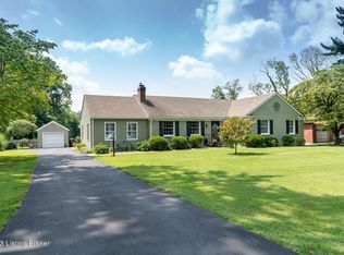 412 Highfield Rd, Windy Hills, KY 40207