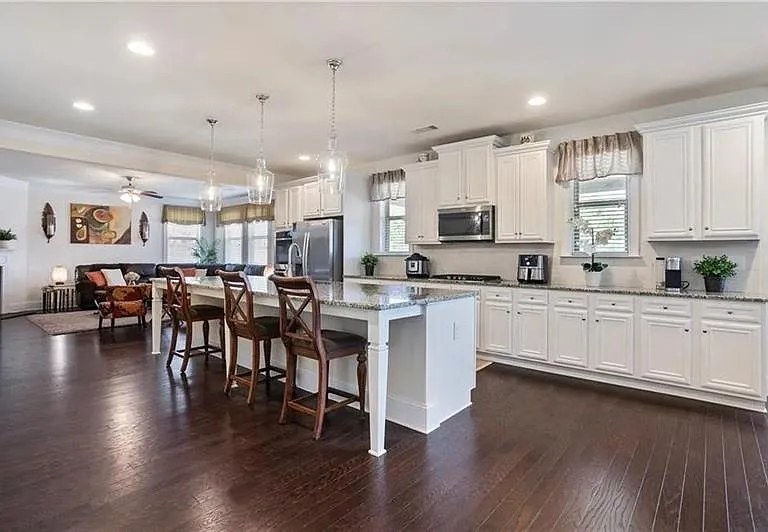 1440 Dahlia Dr — Photo 3