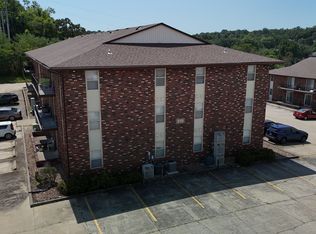 919 Southwest Blvd #M, Jefferson City, MO 65109