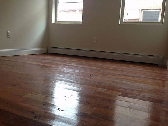 4th image of 733 Wilcox Ave