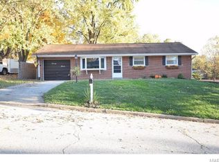 27 James Dr, Saint Charles, MO 63301