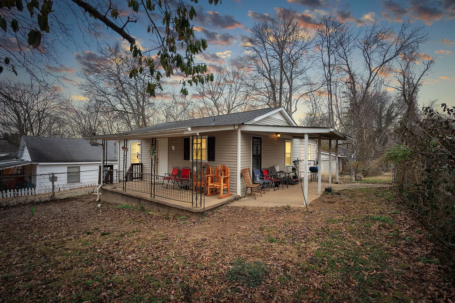 715 Williams Ln photo 1