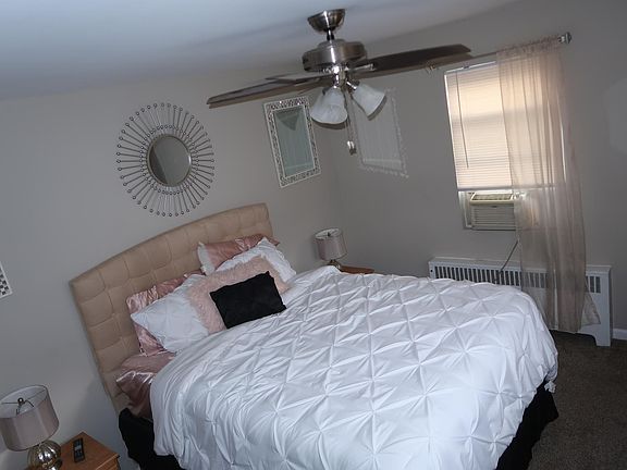 4th image of 884 Windermere Ave #A