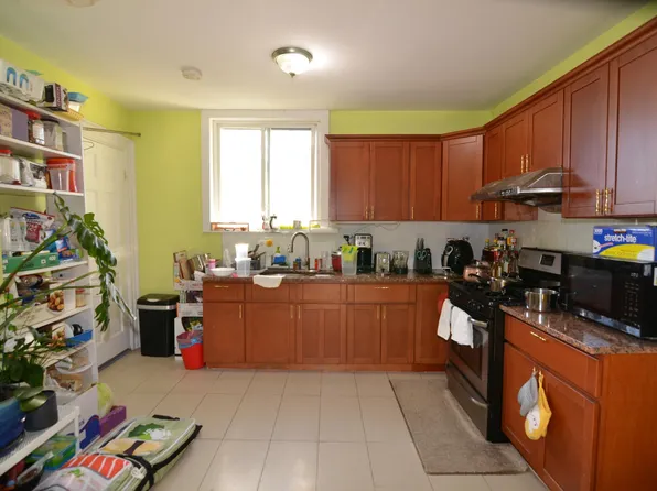 196 Holbrook Rd #2, Quincy, MA 02171