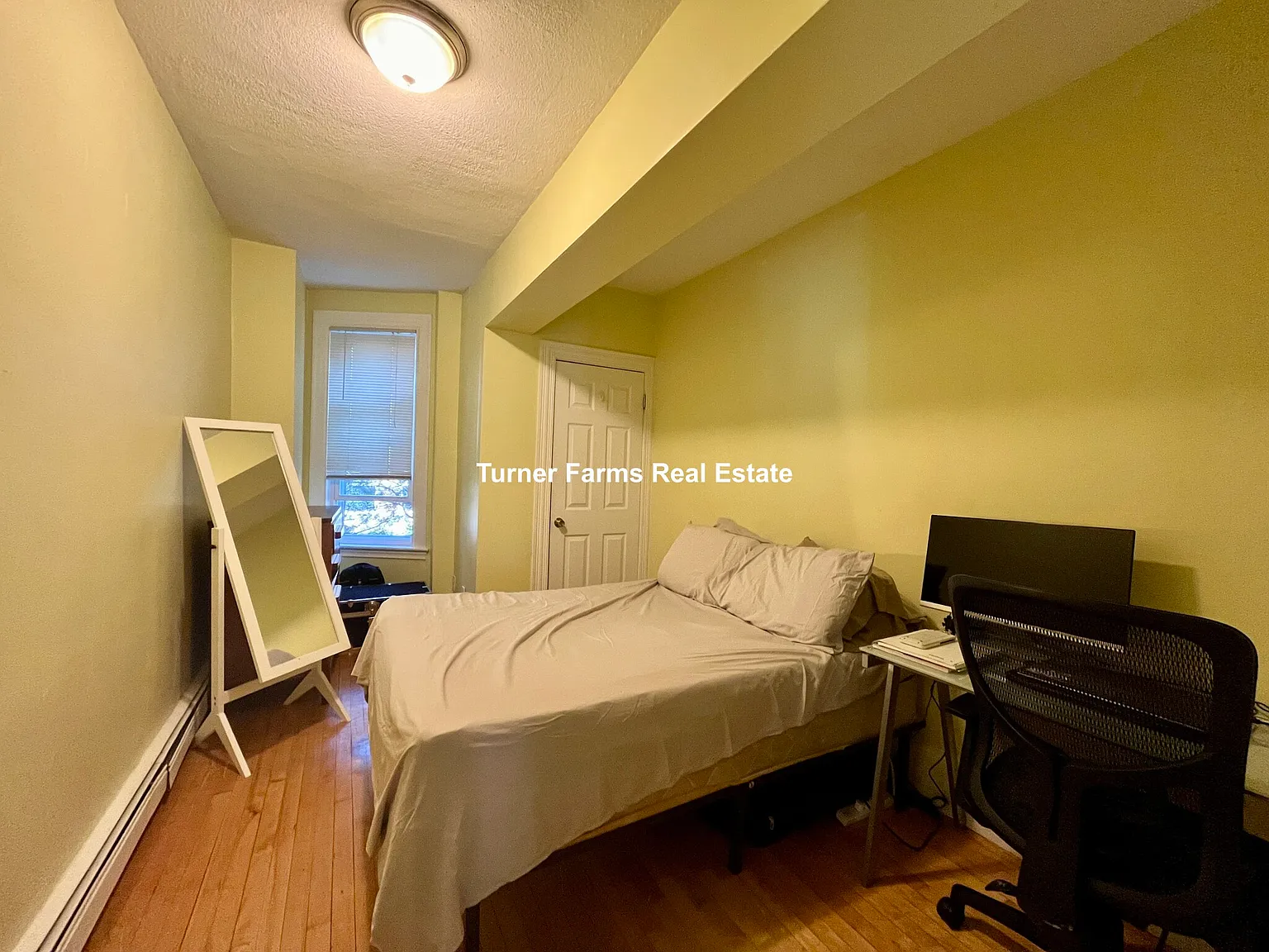 4 bed, 9999 sqft, $5,800 — Photo 3