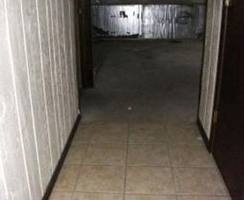 5th image of 2610 Woodridge Ln
