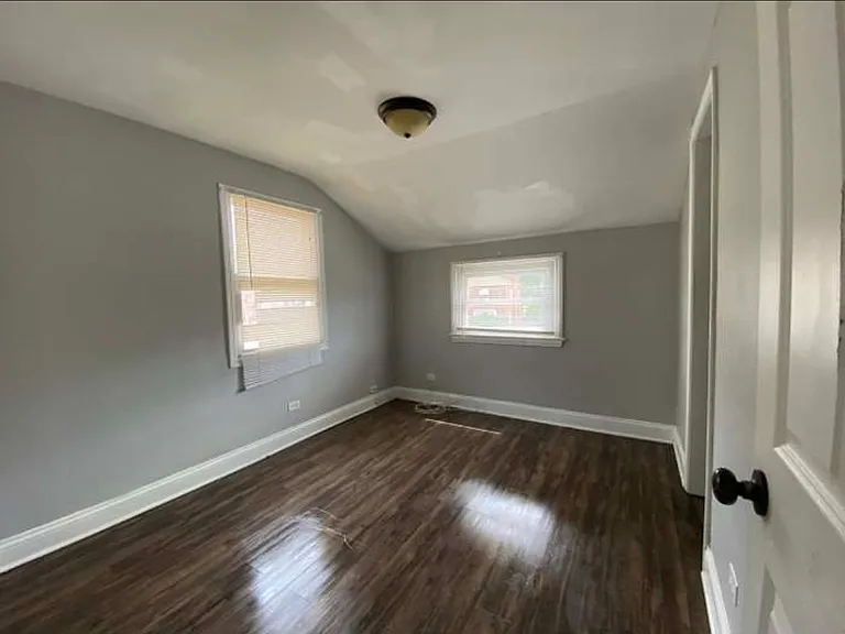 9842 S Calhoun Ave — Photo 7