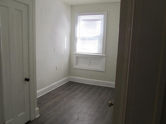 5th image of 2122 Slane Ave #1