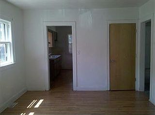 3rd image of 1871 Jerome Ave SW