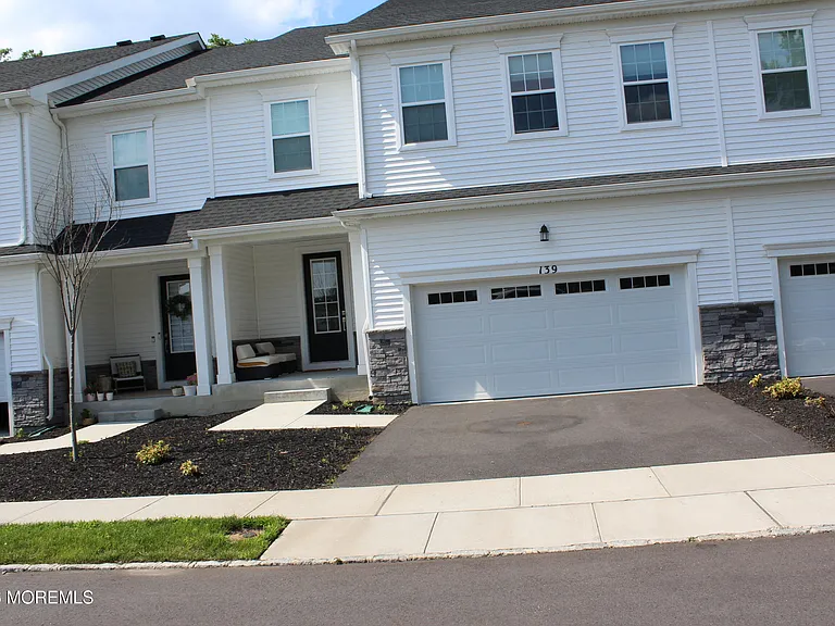 139 Woolley Ct — Photo 20