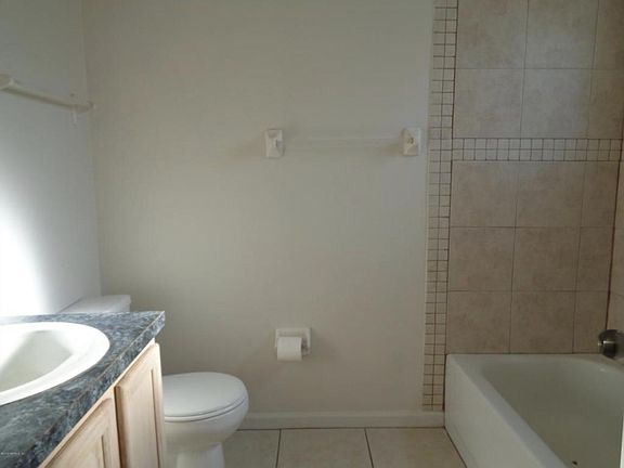 3rd image of 912 Majestic Cypress Dr N