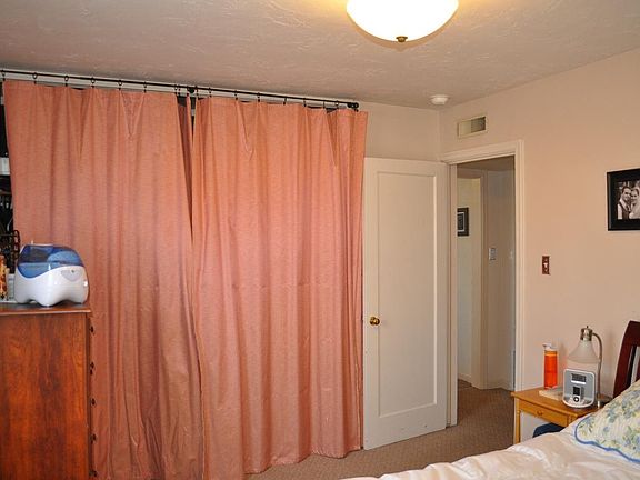 5th image of 107 Mary Ave