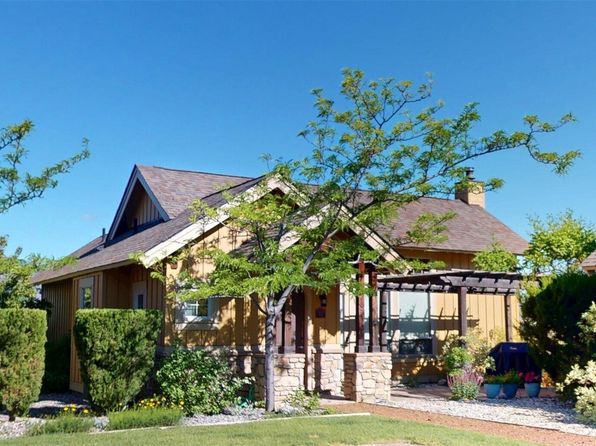 102 Village Way, Oroville, WA 98844