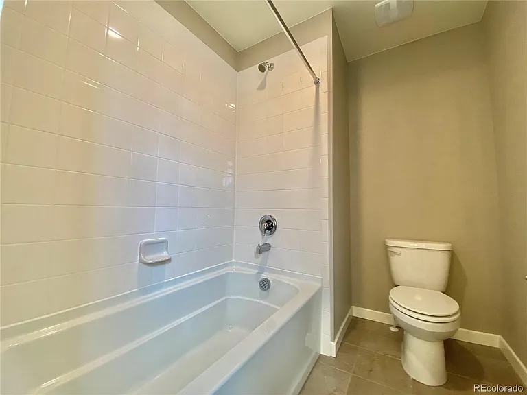 5070 Janga Dr — Photo 12