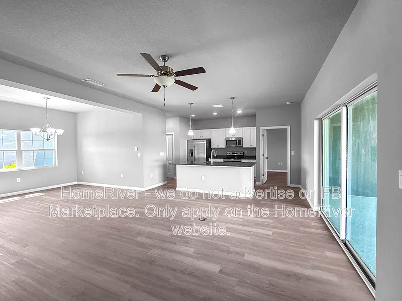3 bed, 2.0 bath, 1548 sqft, $2,100 — Photo 4
