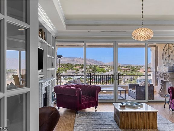 5th image of 9212 Tesoras Dr Unit 402