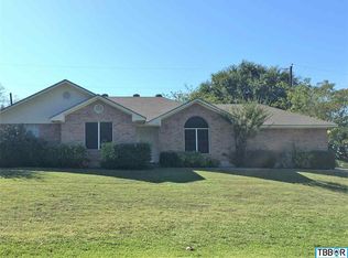 910 Santa Maria Rd, Salado, TX 76571